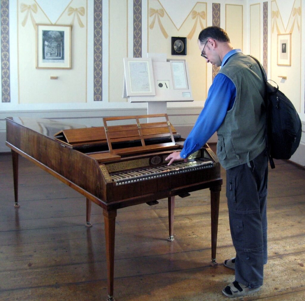 wiedeń img 0858przy fortepianie haydna (2)