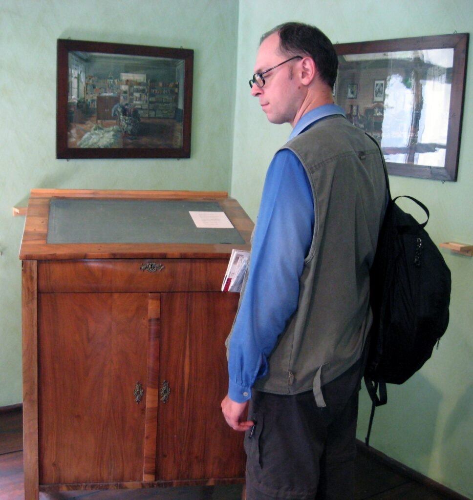 wiedeń img 0862pokój poświęcony brahmsowi przy pulpicie roboczym brahmsa (2)